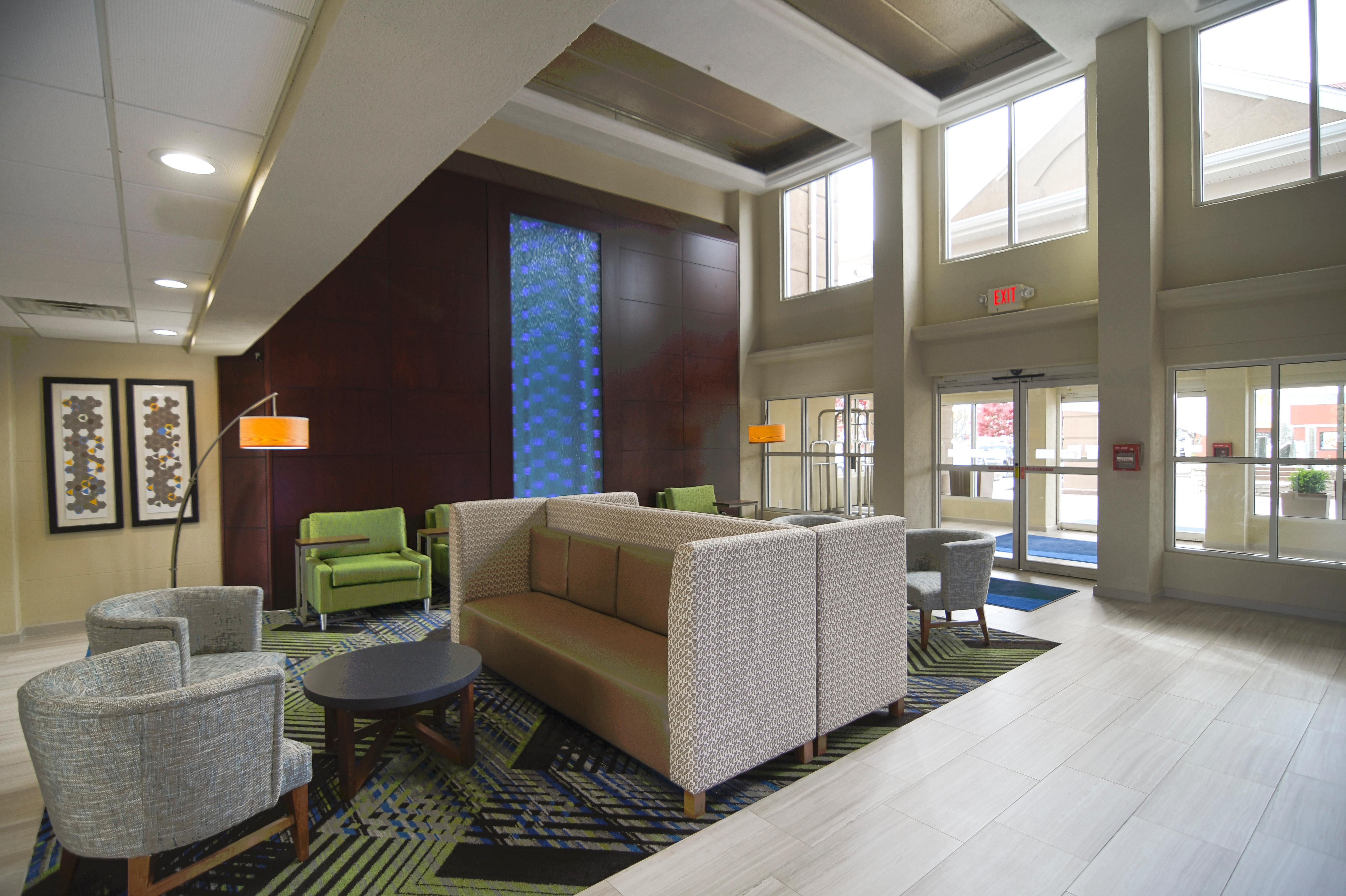 Hotel Express & Port Clinton-catawba Island By Ihg Port Clinton