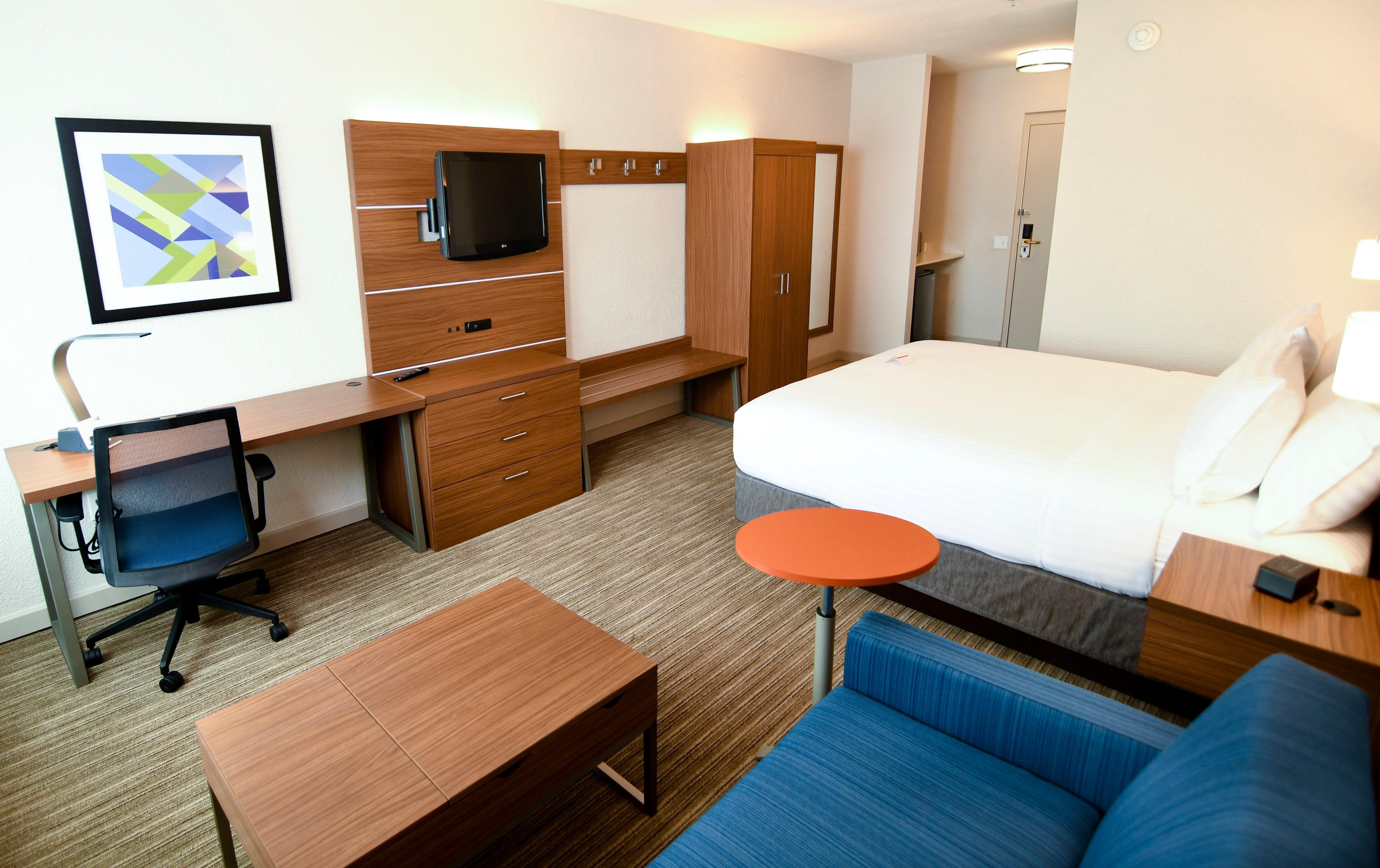 Hotel Express & Port Clinton-catawba Island By Ihg