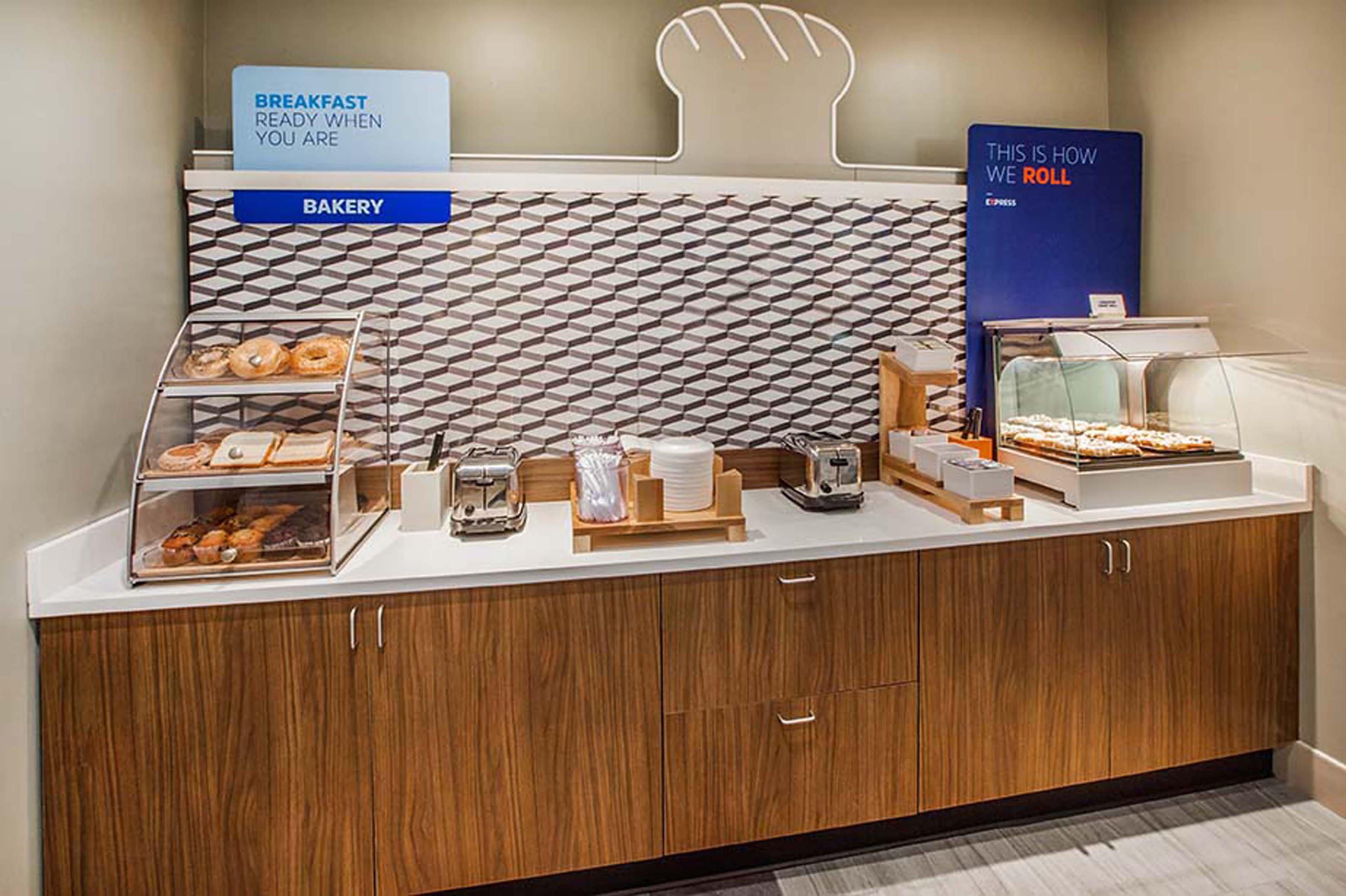 Express & Port Clinton-catawba Island By Ihg Hotel Port Clinton